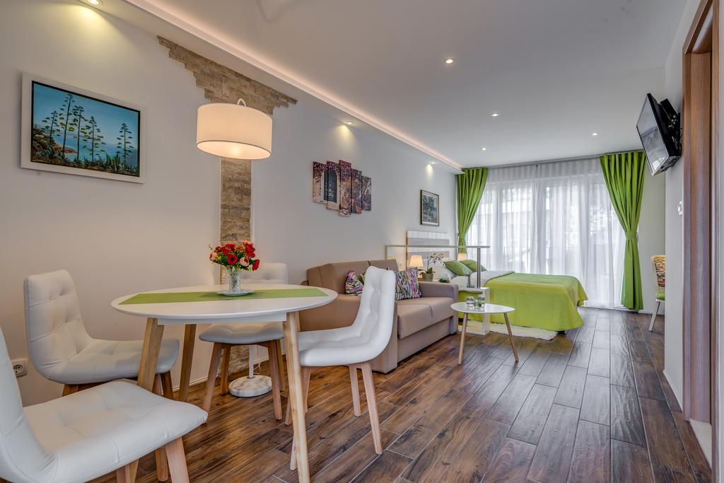 Room&studio Apartment Just Enjoy Split Buitenkant foto